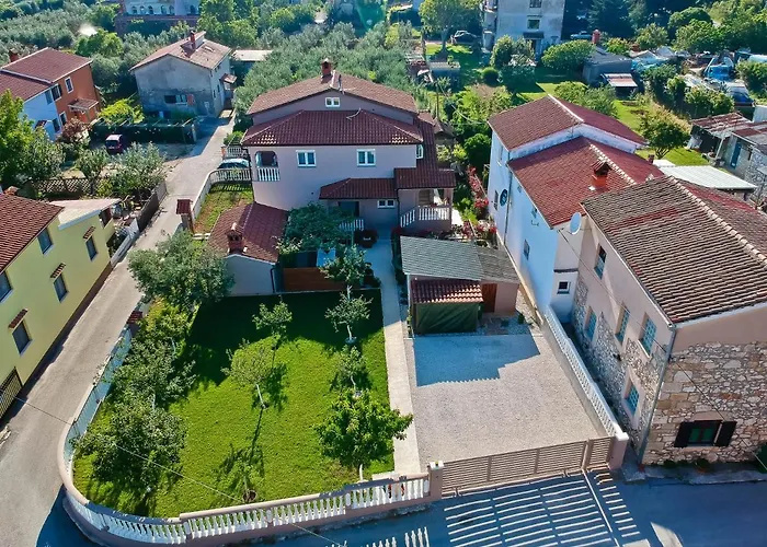 Dalibor 1870 Apartman Póla